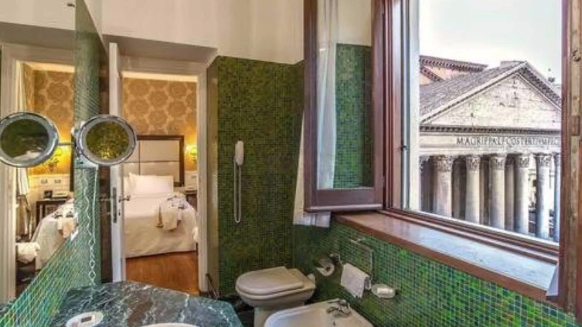 Albergo del Senato Roma 3*,  Italia