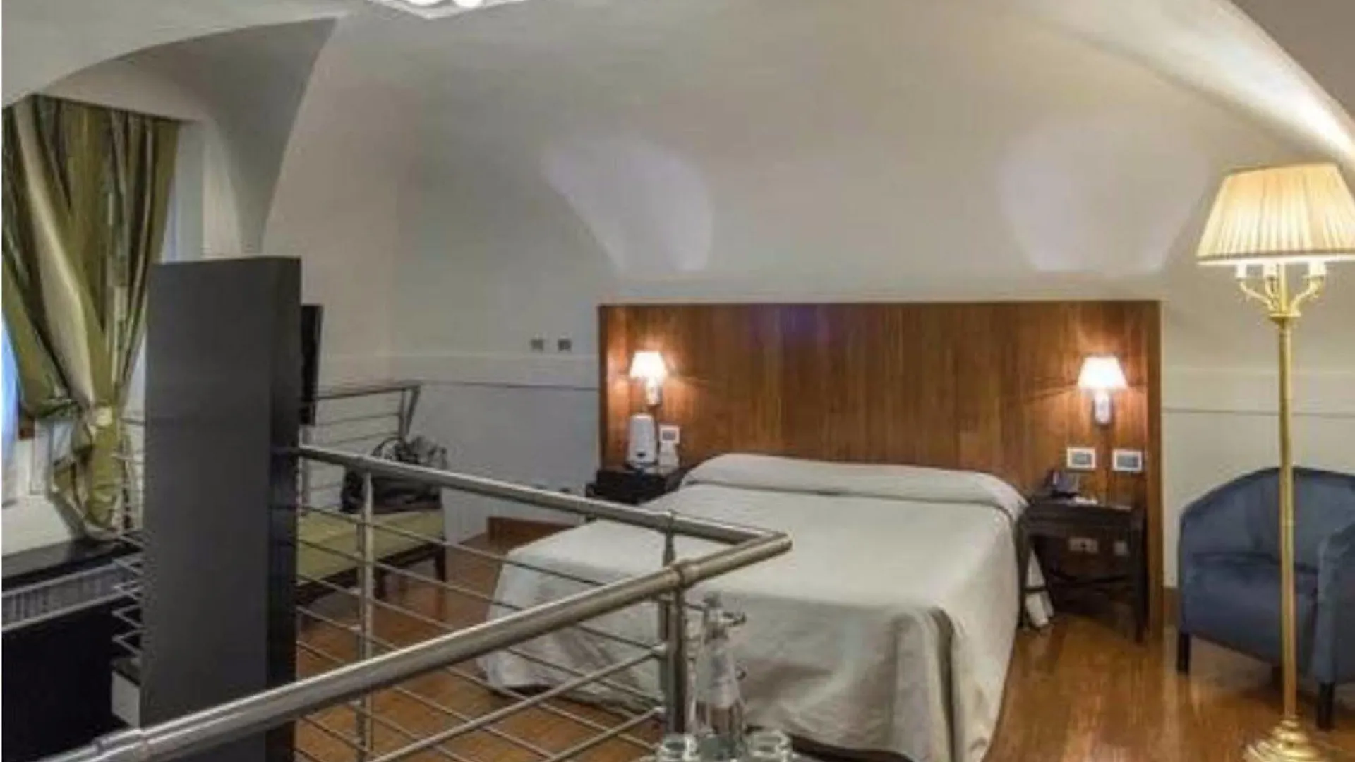 Albergo del Senato Roma 3*,