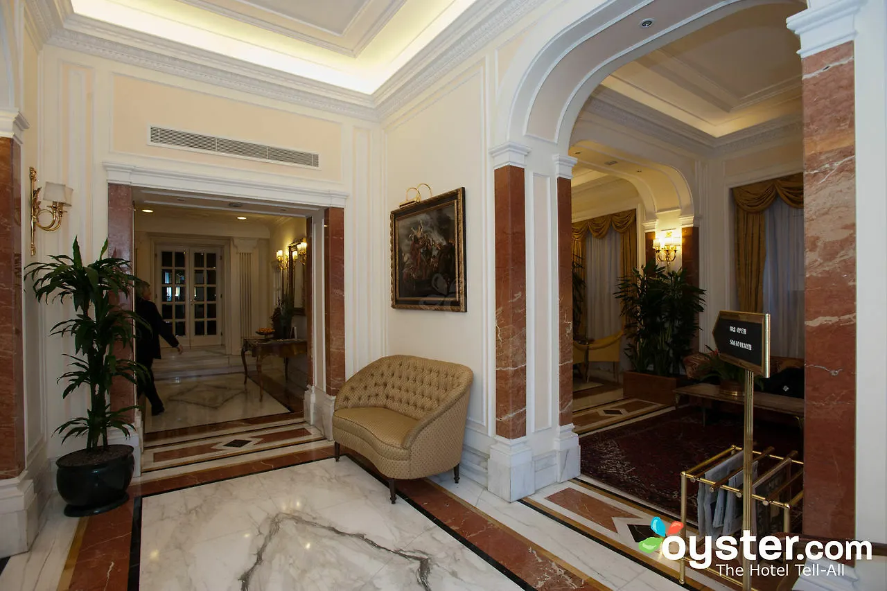 *** Hotel Albergo del Senato Roma Italia